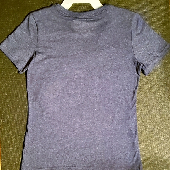 WOMEN'S DALLAS COWBOYS "Coralia" Glitter V-Neck T-Shirt (S, M, L, XL, 2XL, 3XL) - Picture 2 of 3